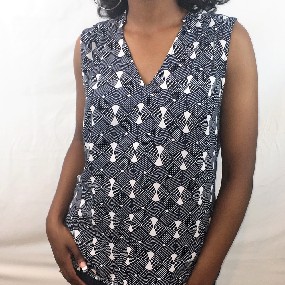 Banana Republic womenssleeve-lesstop